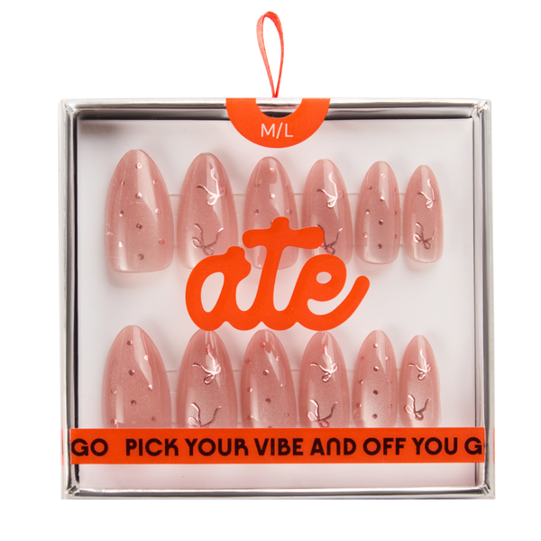 ATE Press On Nails Soft Money M/L, roze press-on nagels met glans en decoratie
