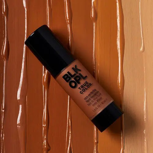 Black Opal True Color Pore Perfecting Liquid Foundation 360 Warm Almond, foto 3 van 3
