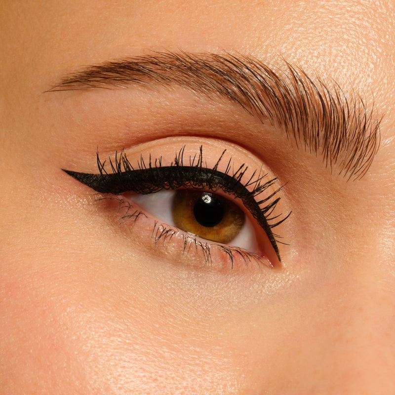 Essence Eyeliner Pen Extra Long Lasting Waterproof & Smudge Proof 01 Black