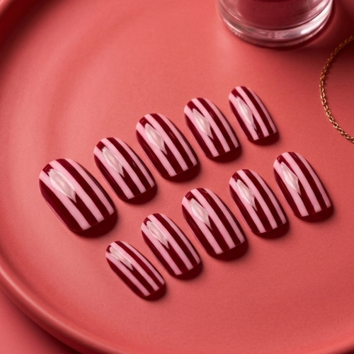 Press-on nails & wraps
