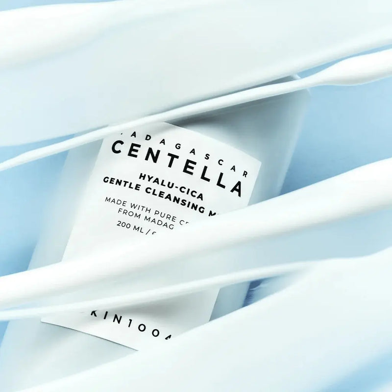 SKIN1004 Madagascar Centella Hyalu-Cica Gentle Cleansing Milk