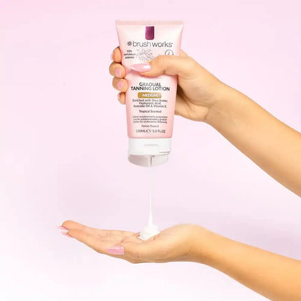 Brushworks Gradual Tanning Lotion Medium