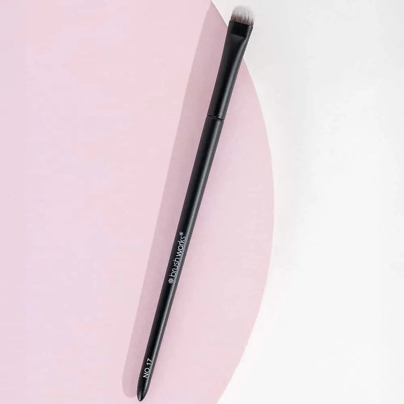Brushworks No. 17 Carving Brush