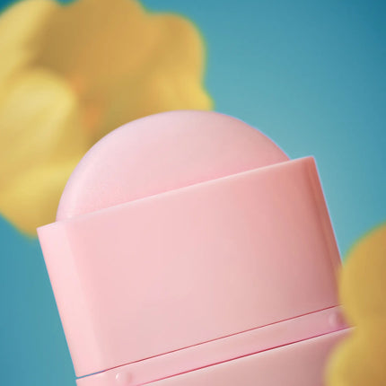 Catrice Egg-Cellent Easter Caring Lip Balm C01 Strawberry Sugar Pop