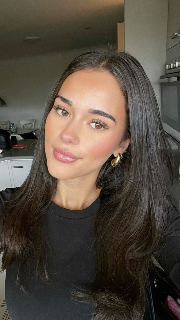 <h2>No Make-up Look</h2>