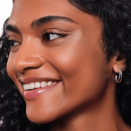 Essence Soft Touch Bouncy Glow 10 Soft Glaze