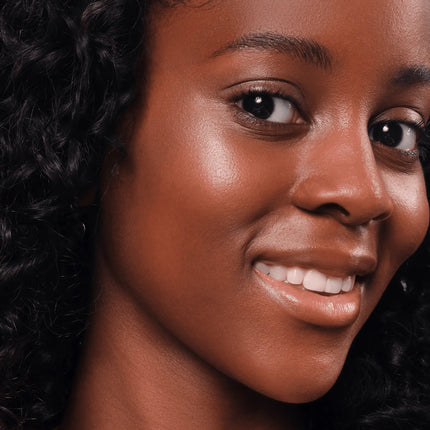 Essence Soft Touch Bouncy Glow 30 Glazing Gleam