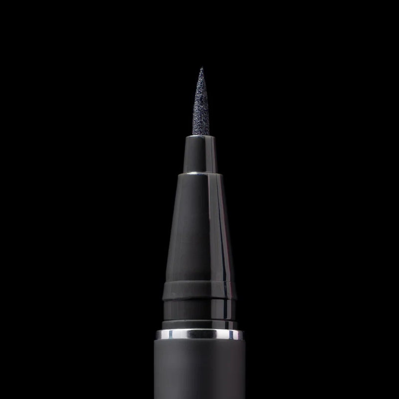 Jeffree Star Cosmetics Beachproof Eyeliner Grave Digger 4